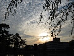 猿沢池の日暮れも堪能したら

特に行く先もなくなったので
観光センターのお姉さんに聞いてみた
