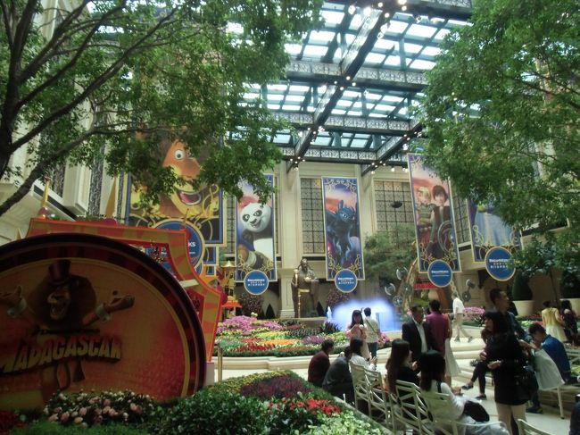 フロント周り見てみたら