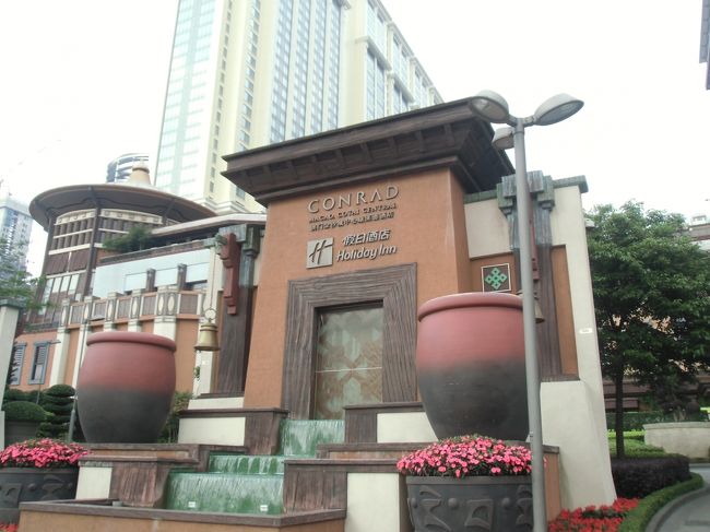 思ったよりも暑くないのでなんとか歩ける気候