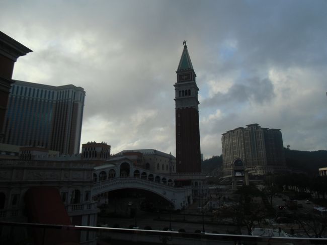 ブラブラしながらホテルへ一旦戻る