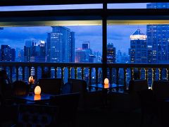 Hotel Museに戻ってきて後はのんびり過ごす。24-25階にあるThe SpeakeasyというバーはSmith Hotel Awards 2015において"Hottest Hotel Bar"の7位にランクインしているところ。