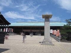 宮島桟橋の駅舎です。