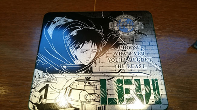 というわけで時間よりも相当早くお外へ飛び出しました。無理。これ絶対無理ｗｗｗｗｗ<br />その後、再びうろつきながら糖朝でちょっとのんびり休憩。夜ご飯はPBへ…ということになりました。<br />お友達にUSJのお土産もらったのですが……<br />