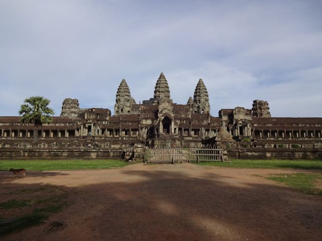 帰りの裏アンコールワット<br />これが、自分がイメージしていた、アンコールワットだと思います。<br />いいね。