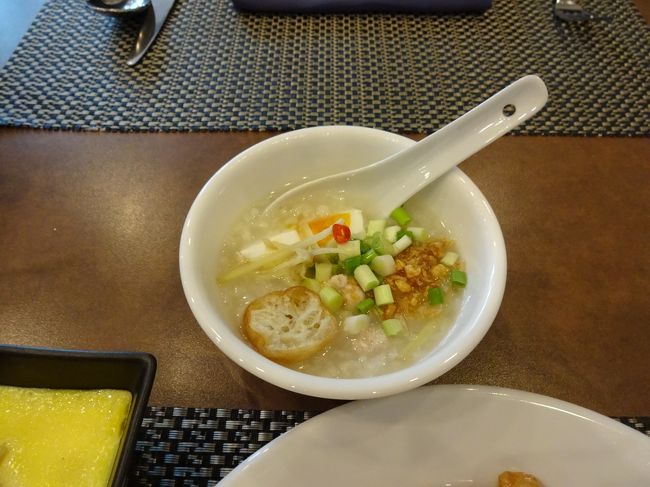 普段糖質取らないのに、今日もお粥