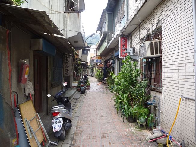 三峡の街の路地の風景