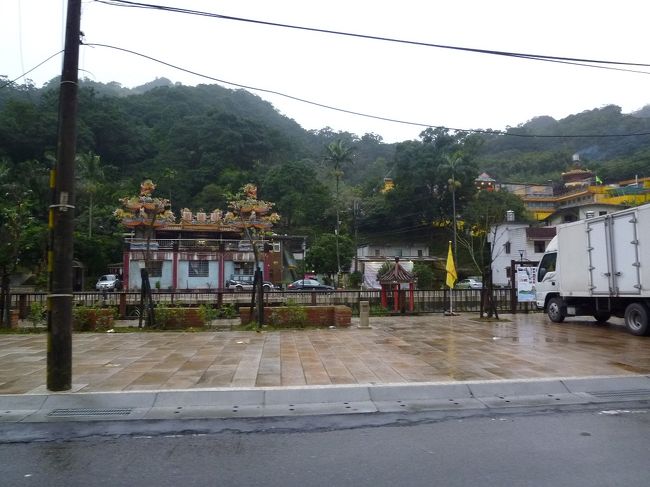 台北から平渓に向かう車中から写しました。