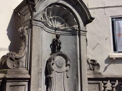 まあ記念に行ってみました、小便小僧。はい見ました。終わり。