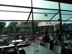 そして、軽食の食べられるカフェも併設されています。