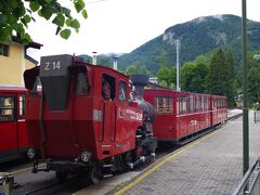 シャーフベルクへの蒸気機関車


