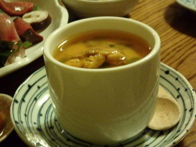 今回は口コミ評判の良いメニューを意識して頂いてみました！<br />うにの茶わん蒸し<br />まったりした味わいで美味しい!(^^)!<br />うに嫌いの息子くんは無理でした。