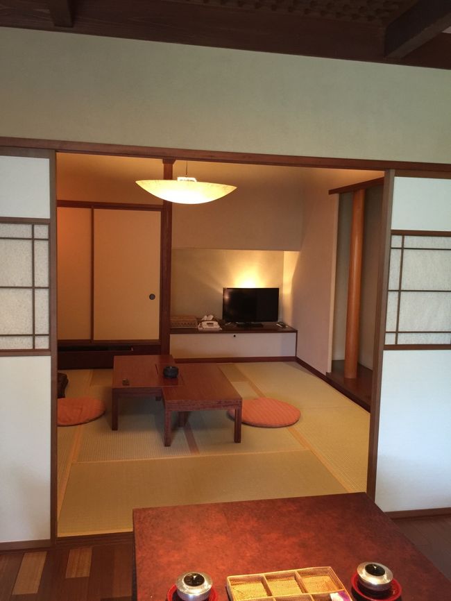 ダイニングから和室を見たところ