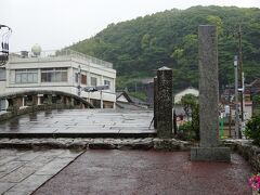 　「幸橋」（さいわいばし）平戸城への途中にありますが、帰りに寄りました。