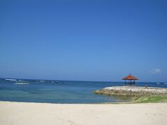 個人的によく撮れた一枚。
待ち受け用。

海と空があおい青い。