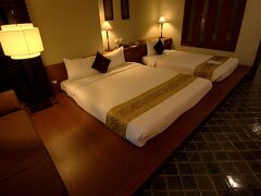 室内。
ロイヤルウィングデラックスルームプールビュー(46平米)

多少アップグレードがあったようです。