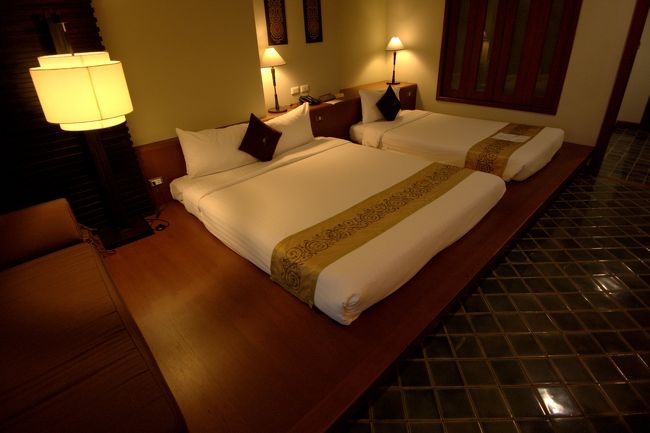 室内。<br />ロイヤルウィングデラックスルームプールビュー(46平米)<br /><br />多少アップグレードがあったようです。