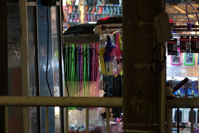 海で使う雑貨品などが売られたお店。