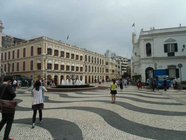 なんとかセナド広場まで来ました