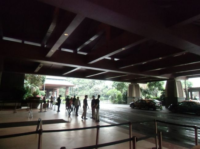 それにしても蒸し暑い