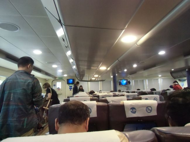 1時間くらいだけど、ほぼ満席でした