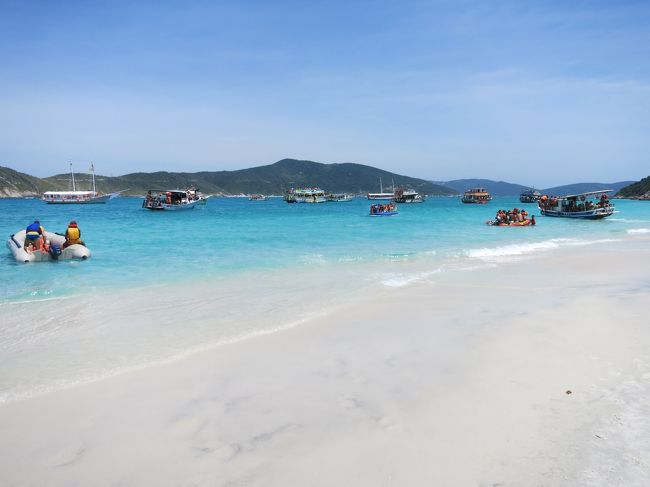 それにしても、異常に綺麗なビーチです。