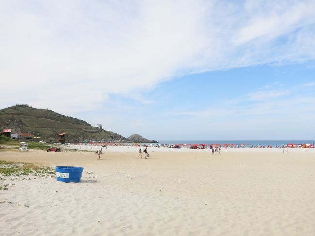 ここのビーチは広くて、