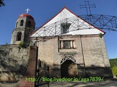 教会です　 『San Isidro Labrador Church』『聖イシドロ ラブラドル教会 (ラジ教会）』
ラジ教会　ここら辺の　地名は　『Lazi』『ラジ』と言います　
