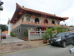 チェン フン テン寺院
Cheng Hoong Teng Temple
があり、中に入って見学しました。