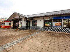 3日目の朝はＳＡで迎えました〜
節約のため車中泊です♪