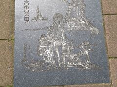 さて、せっかくなので車でここにも行ってみました。
トラムでも行けるみたいですが、ホーボーケン村というネロの村です。

これも観光客のために作ったみたいですが・・・