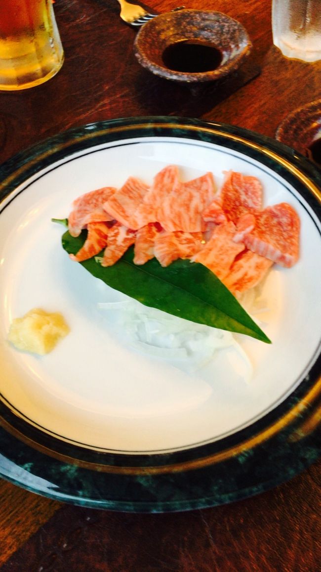 いつものステーキ屋さんで<br />いつもの お刺身 笑 （単細胞）