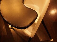 今回は、GWなのに初めてハイチェアを借りることができました。
これが毎回借りることができたら、子連れで部屋でご飯を食べるのが楽になりますよね。
みなさん、ダメ元でお願いしてみましょう、でも取れなくなるのもいやですね。