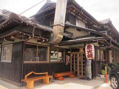 参拝した後、ちょっとお風呂でさっぱりしたかったのでスーパー銭湯へ、そして賢島へ向かう途中に、お昼を食べに志摩にある東山物産へ。