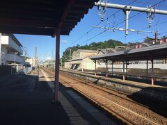 再度バスにのって安来駅まで。駅までは20分くらい。
特急の時間にあわせてあるのかな。ほんの５分ほどで電車に乗れました。