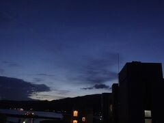3日目、名瀬の夜明け。
快晴のようです。