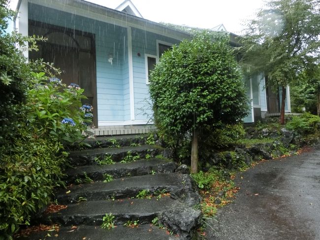 土砂降りで車から部屋になかなか行けず〜