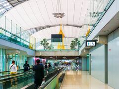 スワンナプーム空港に到着です。
ここから国内線に乗り換え。