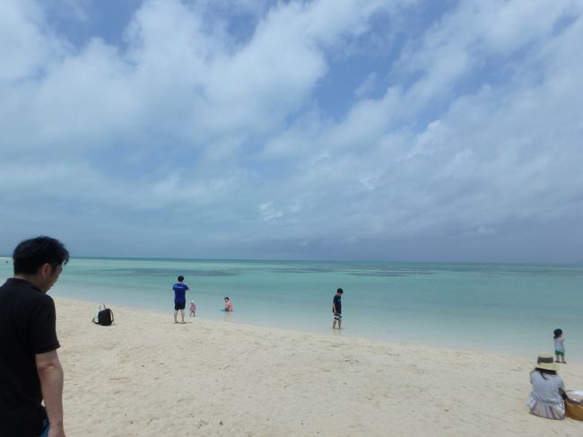 わーい！<br />ここがコンドイビーチなのね！<br />想像より水色で感動〜<br />見ているだけで癒やされる〜<br />