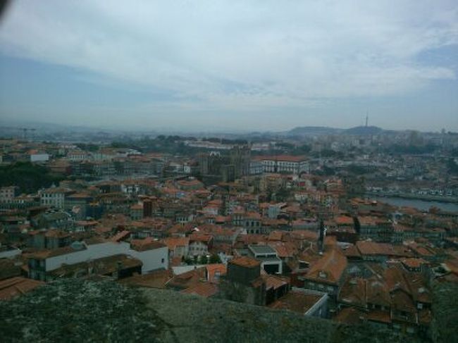 クレゴリス教会の塔に登りました。歴史地区を一望します。