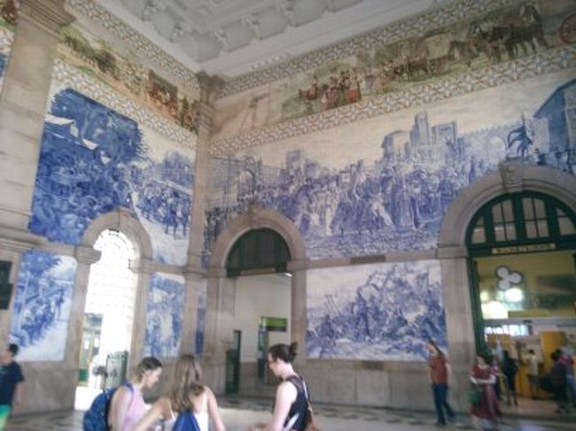 今日もサン・ベント駅にやってきました。