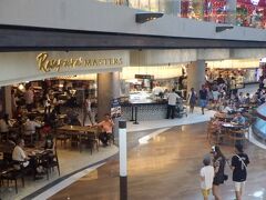 ここへ、やって来ました！

去年、何度もお世話になったフードコート、ラサプラ・マスターズです。