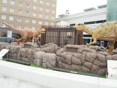 平泉寺に向かう前に福井駅の恐竜を撮りに。