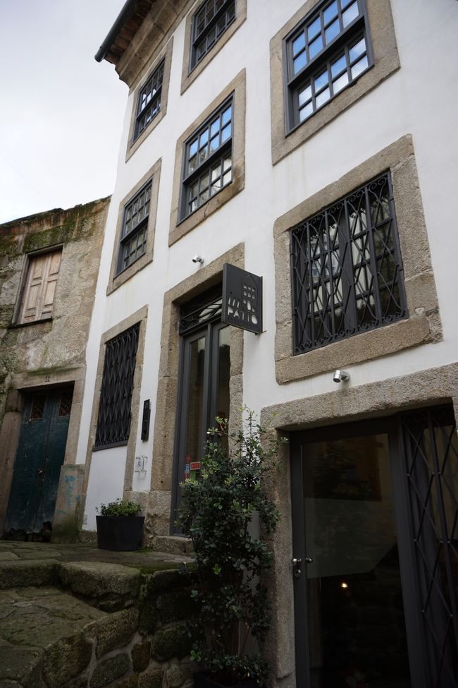 駅から歩いて数分。<br />本日のお宿、<br />『InPatio Guest House』