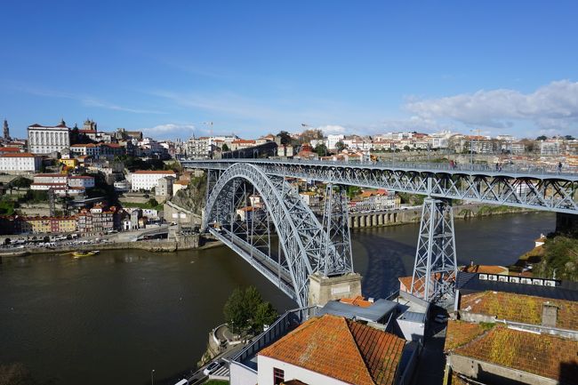 反対側に渡ってきました。