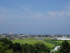 ２度目の休憩は有磯海ＳＡ
魚津市にあるミラージュランドの観覧車の向こうには日本海！