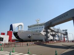 13:40　函館港（フェリーターミナル）に着きました。

青森港（フェリーターミナル）から3時間40分の船旅を終え、タクシーでホテルへ向かいます。

■津軽海峡フェリー
　http://www.tsugarukaikyo.co.jp/