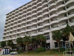 ホテルのビーチ側