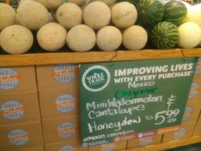 メロンが大好きな長男・長女。ここでもメロン買いました。←買わされました。