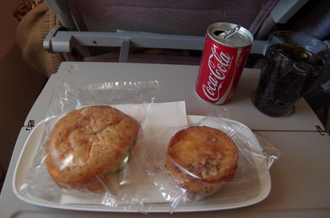 セカンドミールは軽食。