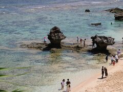 綺麗な磯ですよ。
スノーケラーもいたよ。

愛を誓い合うカップルがいたかどうかは・・・知らん＾＾